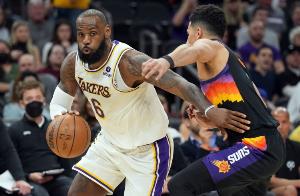 hth网页版在线登录入口-布克生涯总薪水5.34亿历史第3&amp;仅次于詹库 乔治&amp;恩比德分列4-5