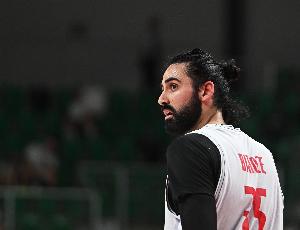 hth网页版在线登录入口-高效两双！比塔泽12中7贡献21分13板3帽 正负值+26