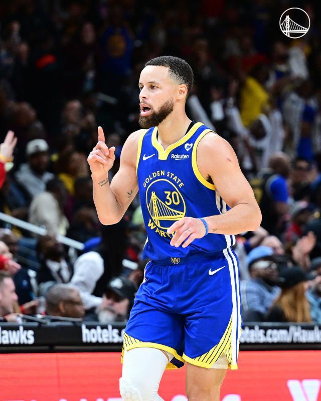 hth网页版在线登录入口-加入60分空砍群！嘴哥伤退克雷狂铁 谁来帮帮库里？